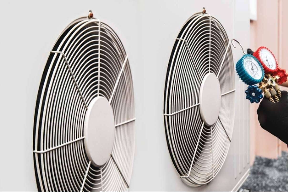 Trinidad Contractor Services se especializa en la limpieza de aires acondicionados
