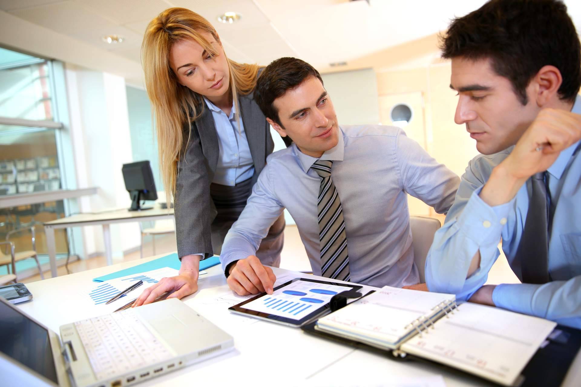 Garantizar una buena gerencia de riesgo financiero de la mano de expertos