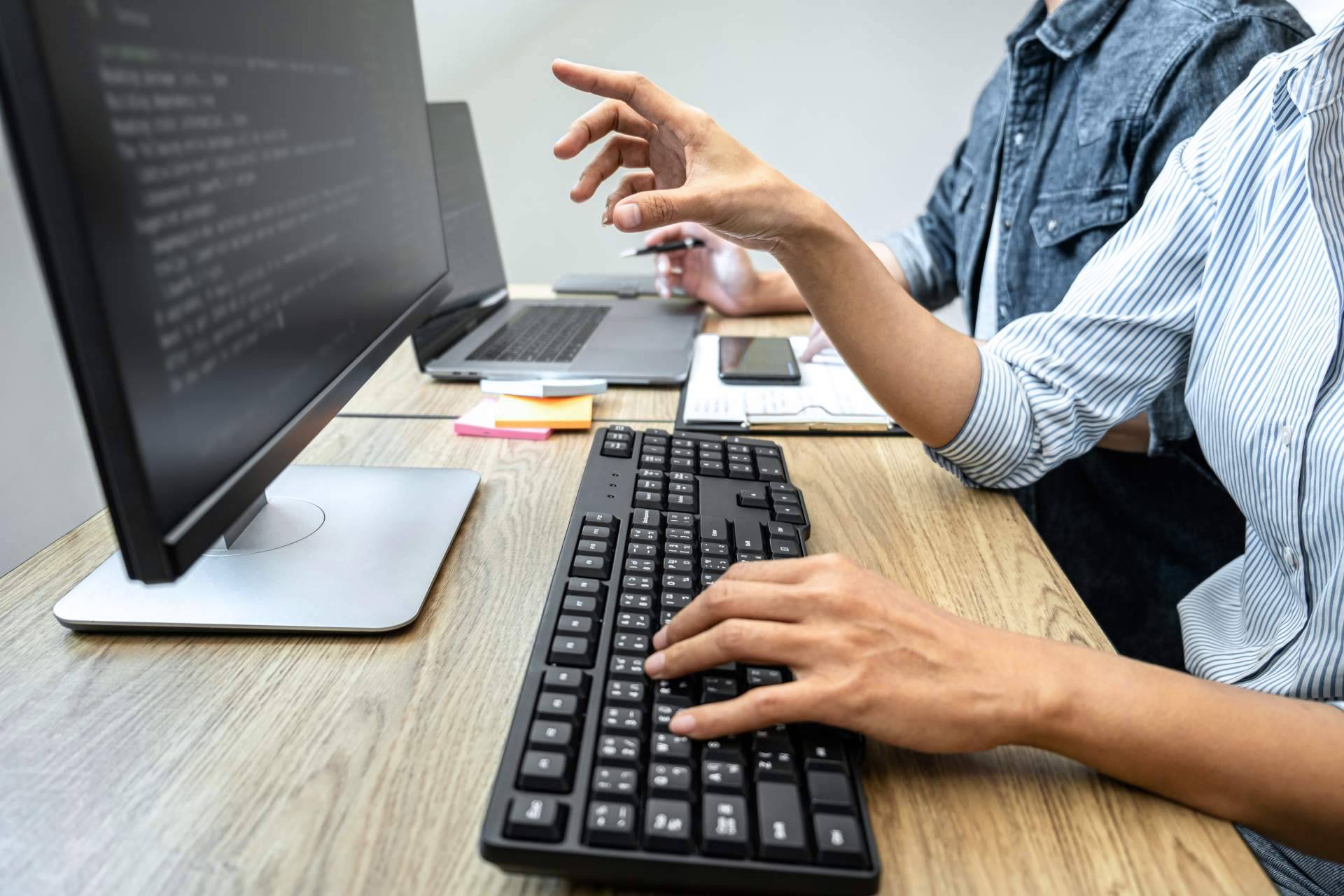 Crear páginas web profesionales para ayudar a conseguir los objetivos de negocio, con Dimoteca