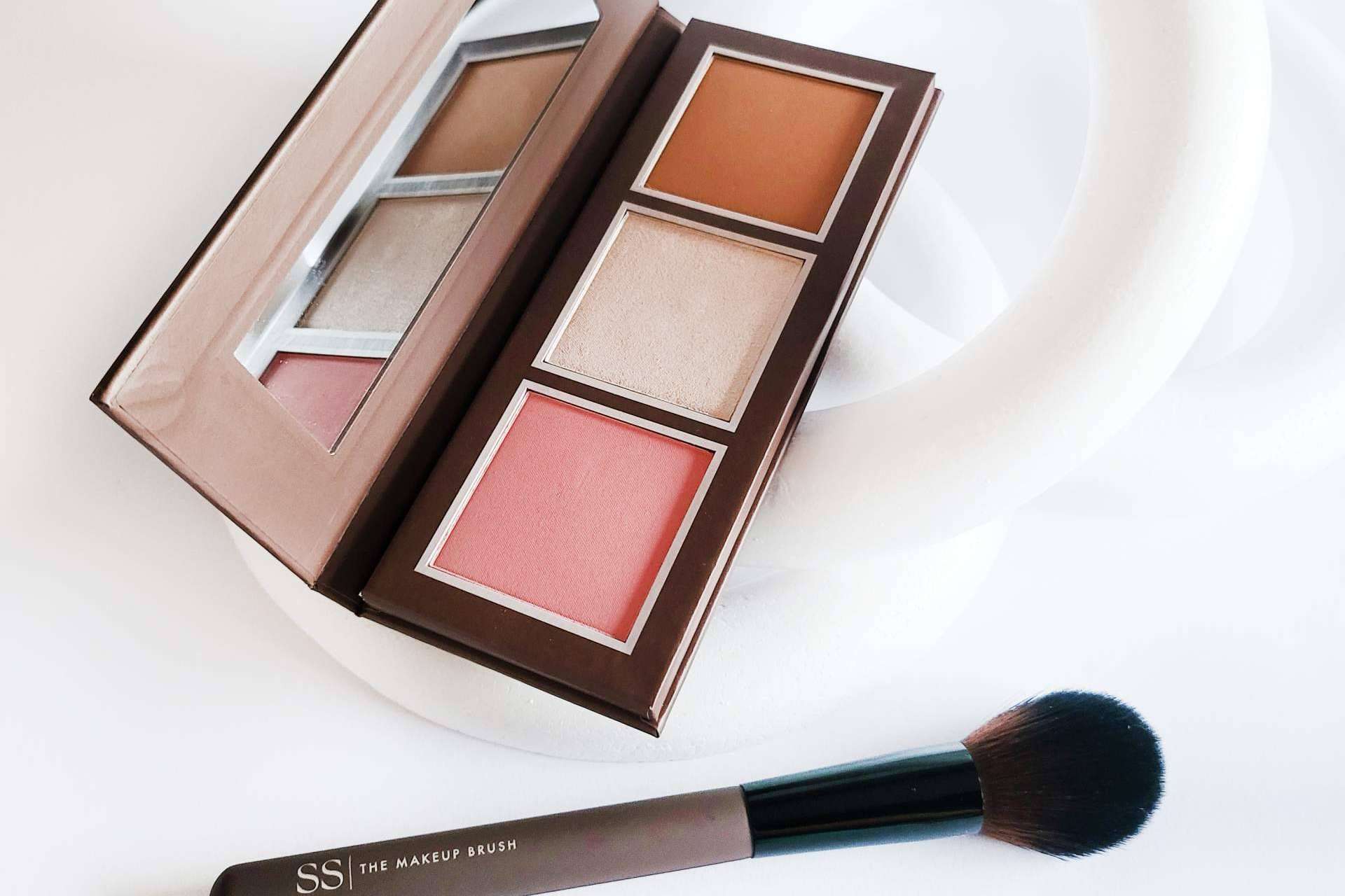 ¿Dónde encontrar una marca de maquillaje que triunfa? Double S Beauty