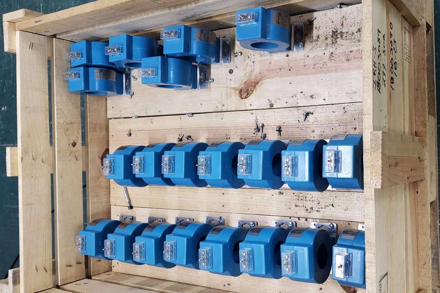 Elegir un buen equipamiento eléctrico es esencial en proyectos de infraestructura y obra civil