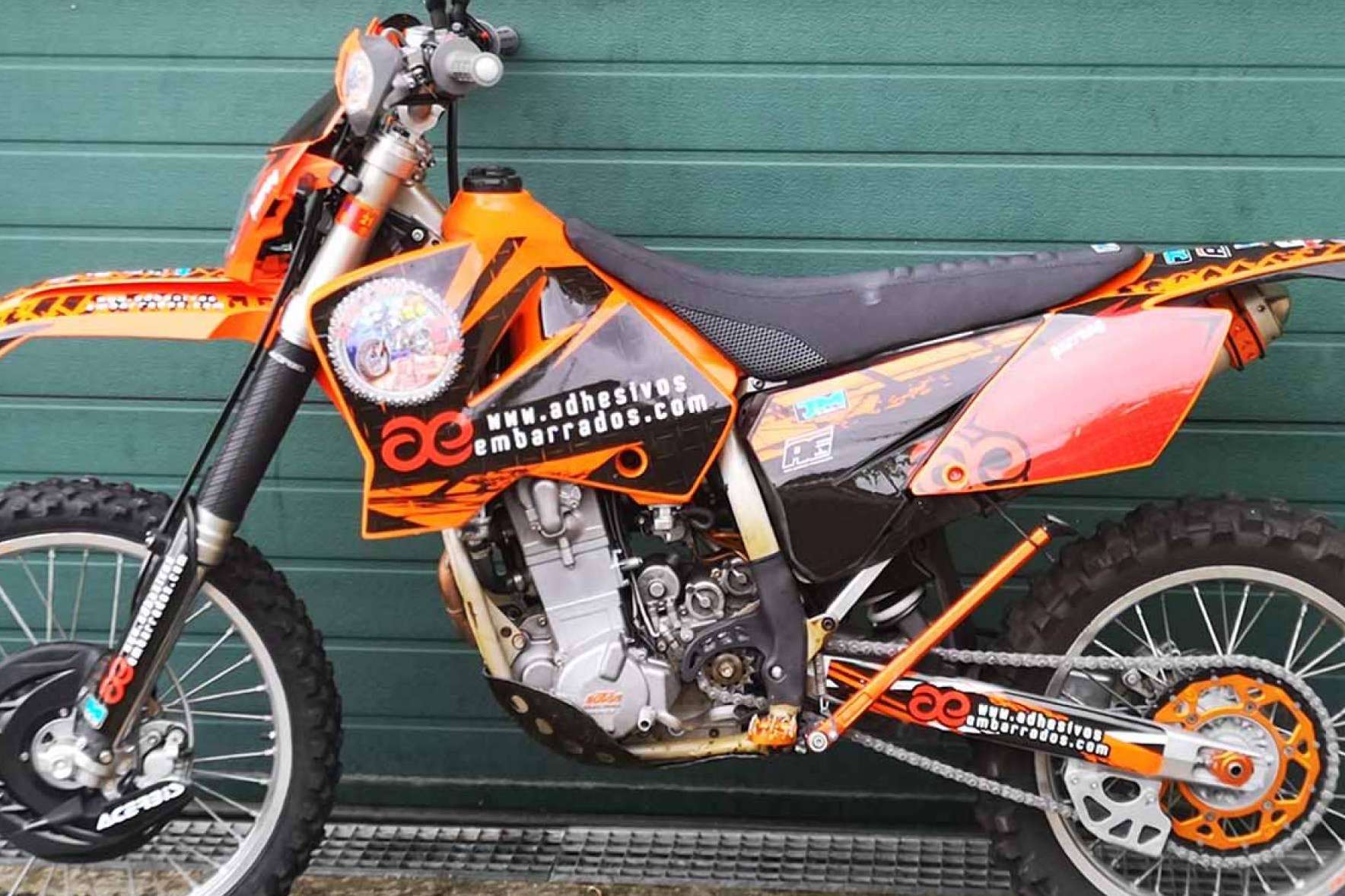 ADHESIVOSEMBARRADOS, diseños de plásticos y adhesivos para motocross personalizados