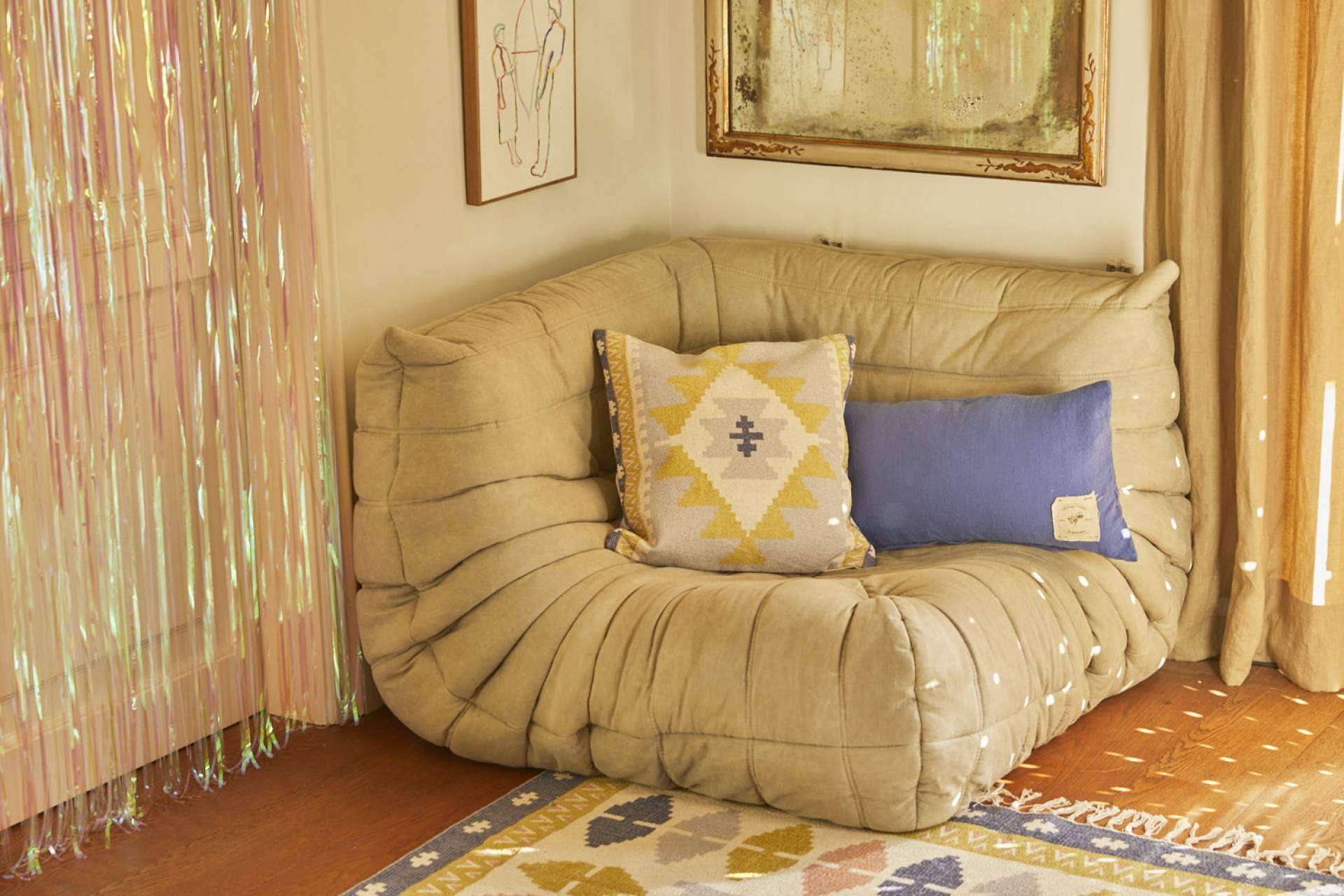 Dar un toque distintivo al salón gracias a los textiles de Calma House