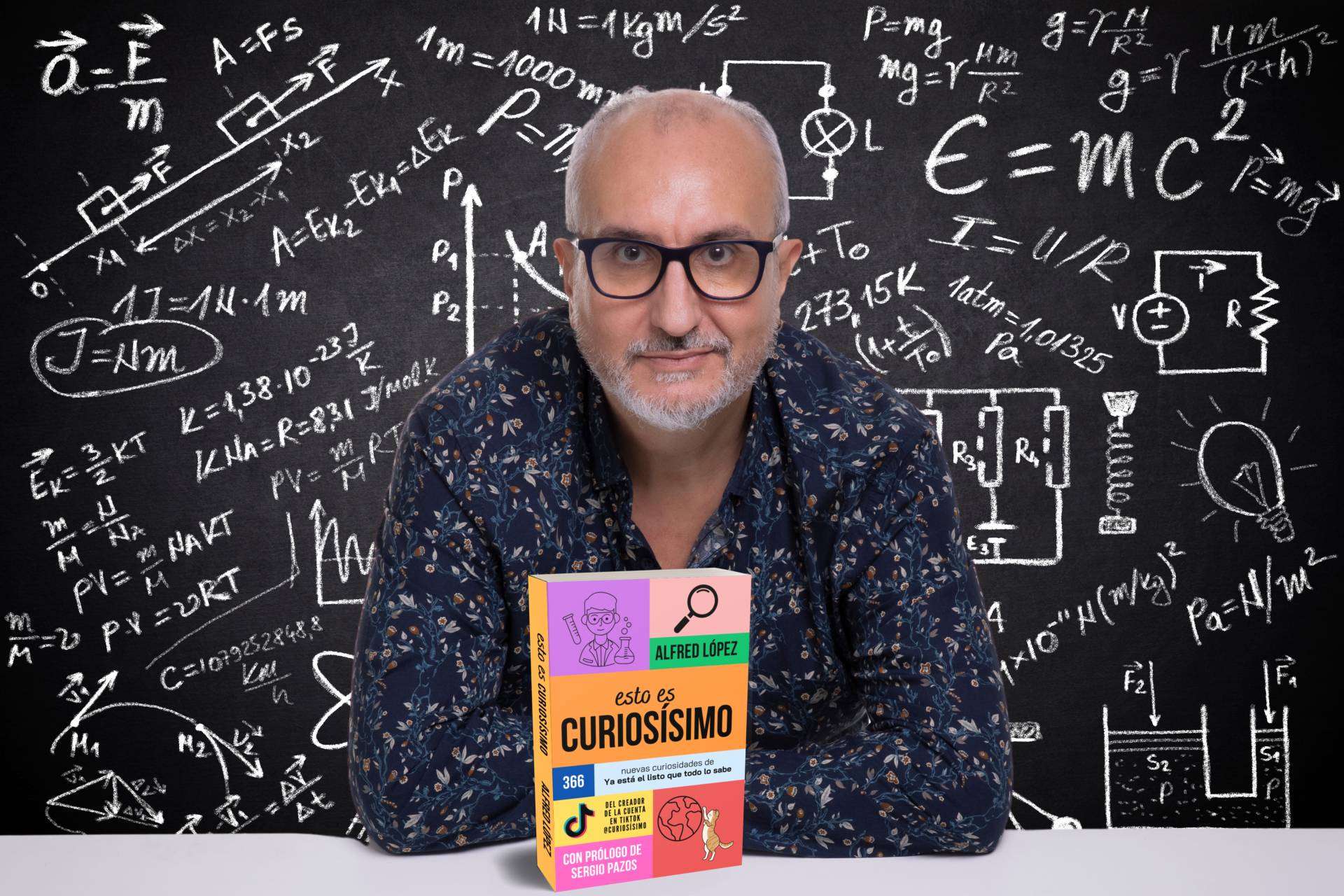 Alfred López presenta su nuevo libro de curiosidades; 'Esto es CURIOSÍSIMO'