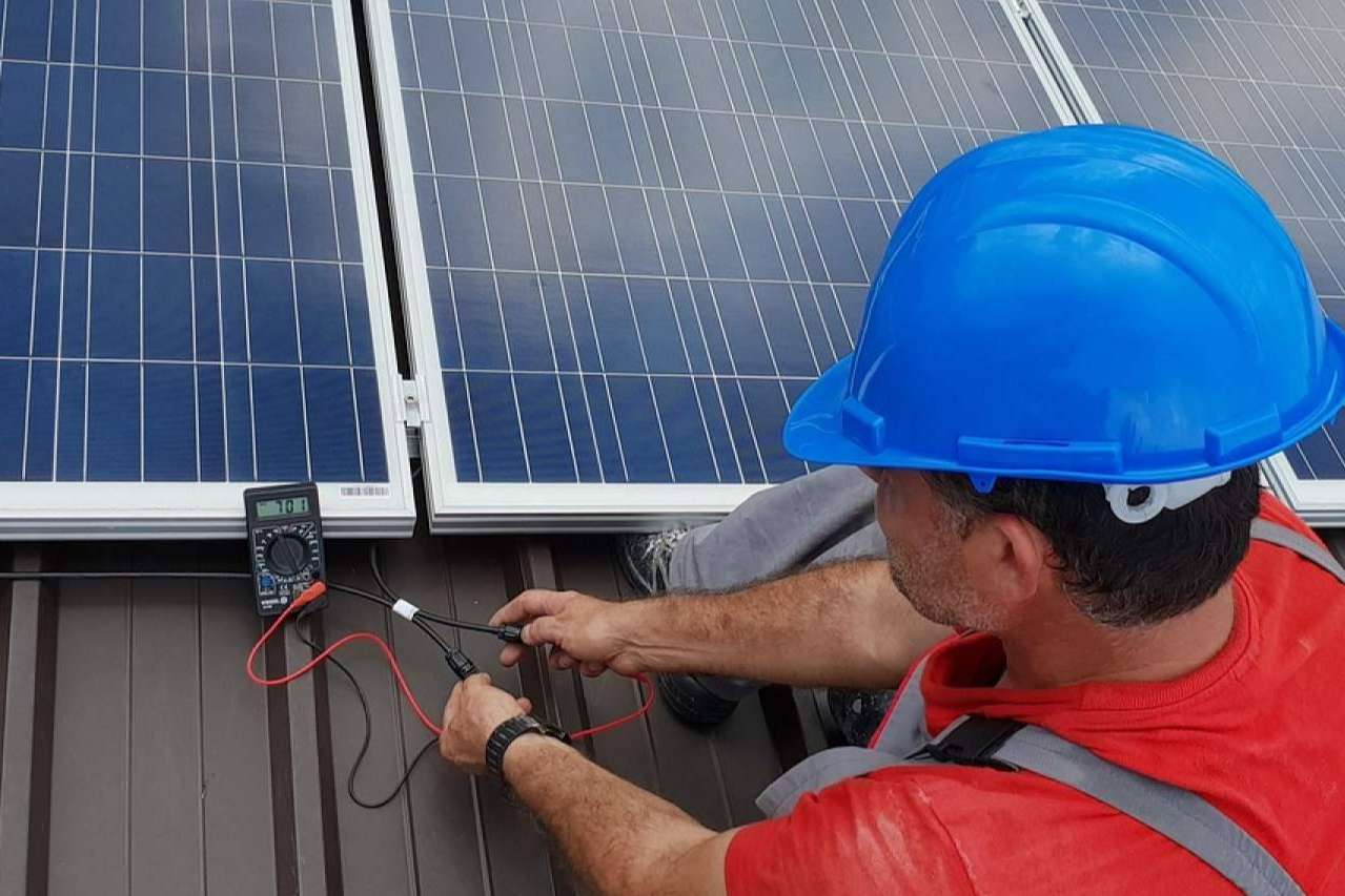 Las soluciones en placas solares de Cireval Electrónica SL