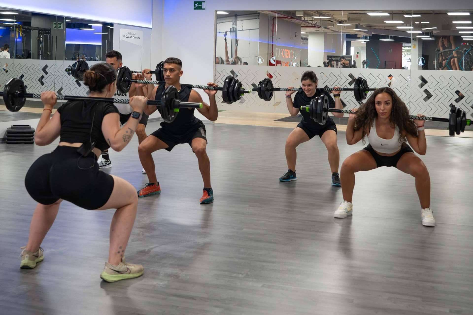 Mejor rutina para entrenar glúteos, por VivaGym