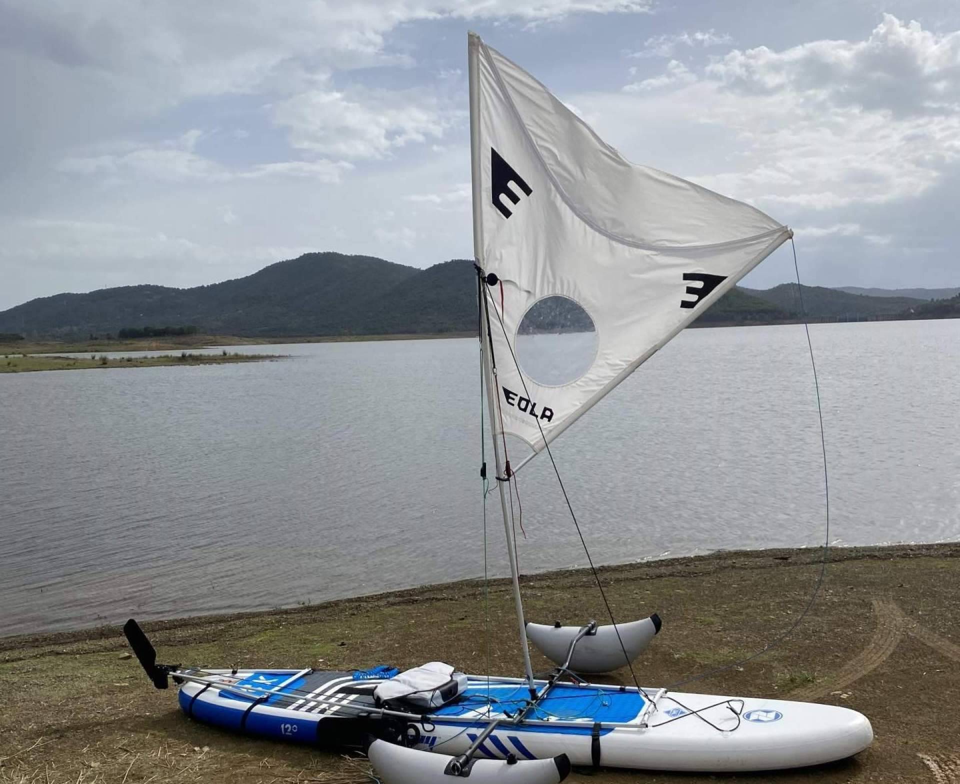 Eola guía el rumbo de los apasionados del paddle surf con sus velas para tablas