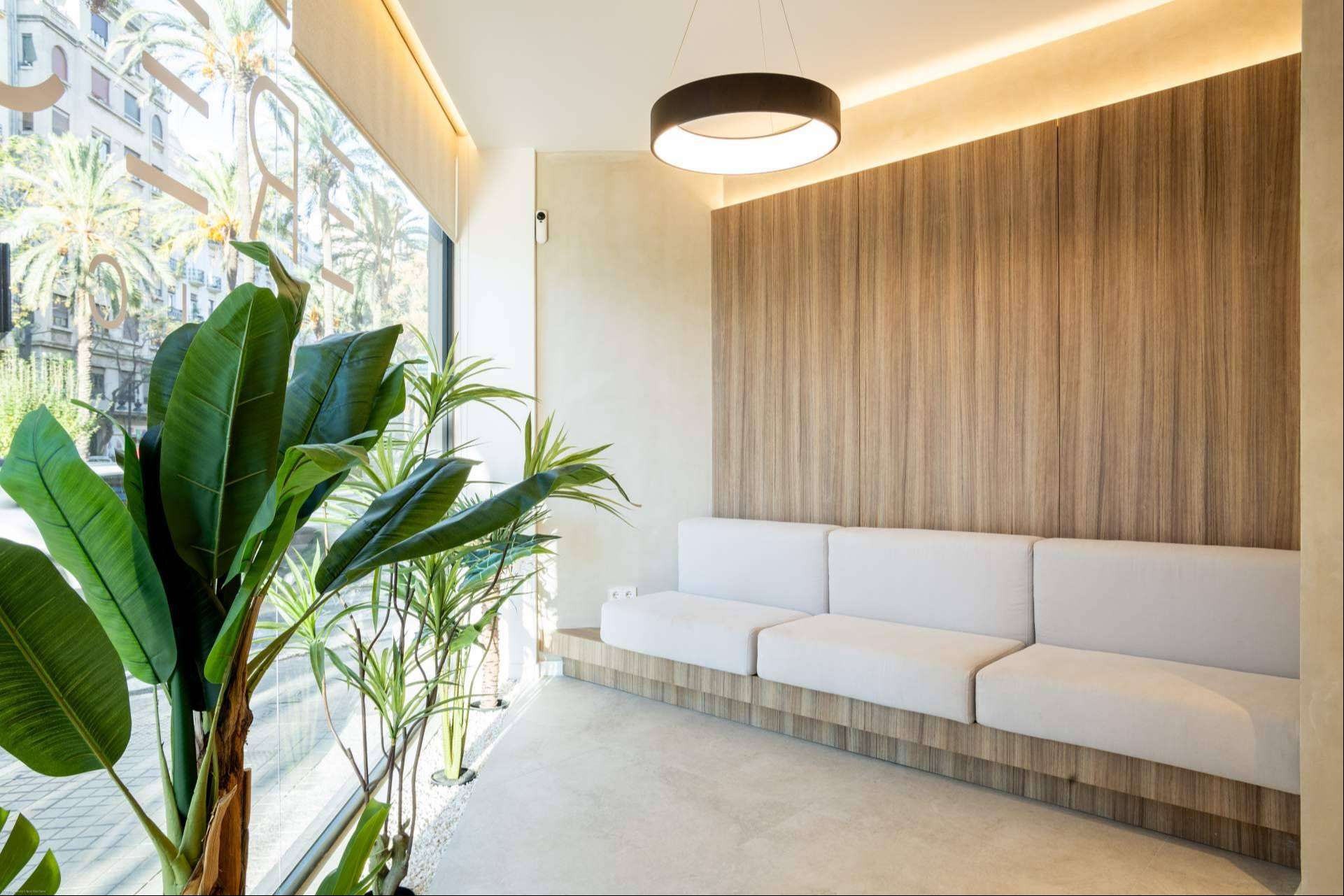 Innovación en el diseño y construcción de clínicas dentales en Valencia con Sivico Dental y Tabiacustic