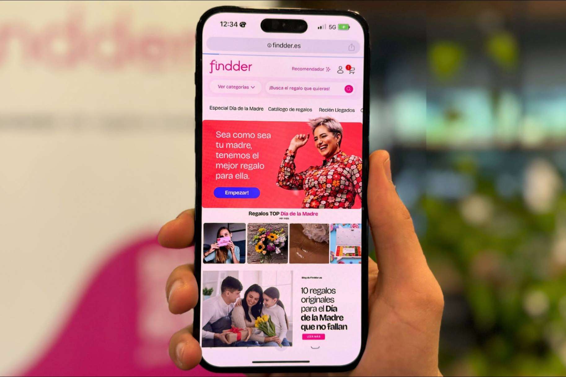 Findder revoluciona el Día de la Madre con ideas originales de regalo personalizadas con inteligencia artificial