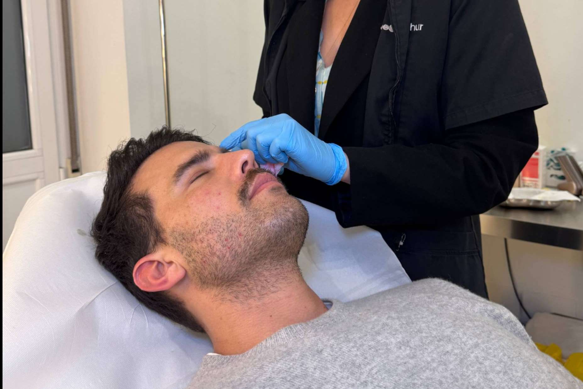 Tendencias en medicina estética para hombres, según la clínica de la Dra. Cecilia Arthur