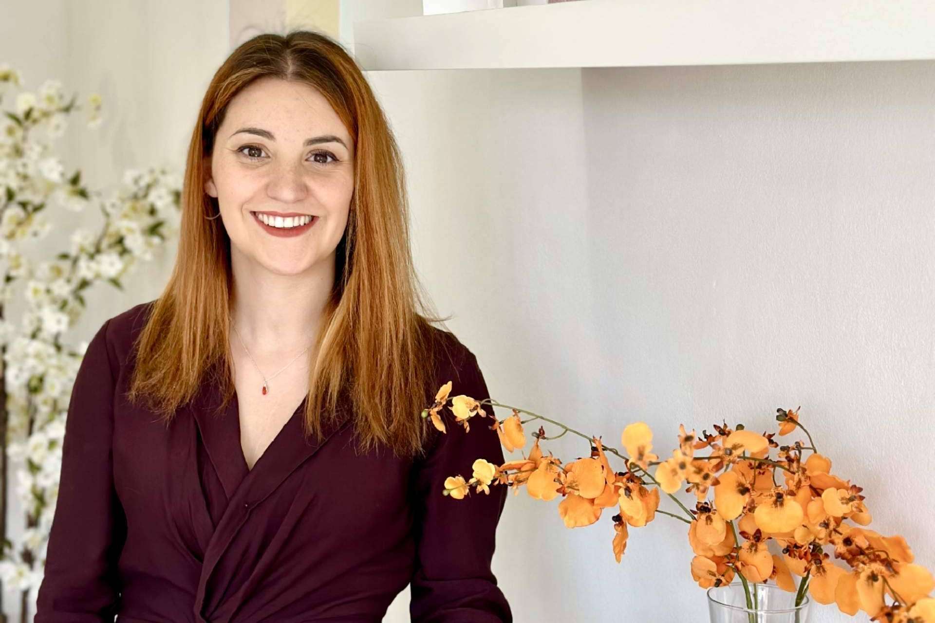 La psicóloga Selene Martínez advierte sobre el auge del estrés laboral y cómo enfrentarlo