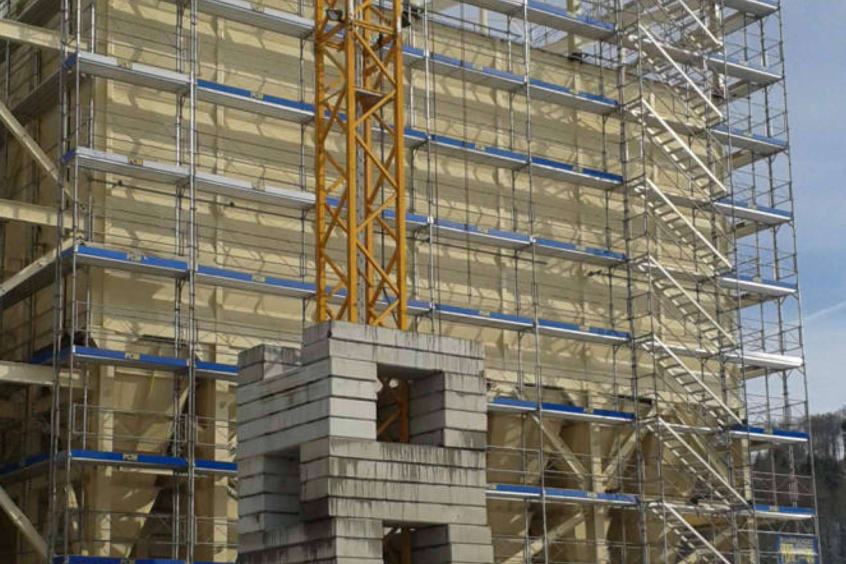 La compañía CMB potencia su gama de silos para agricultura con diseños para materias de espera y almacenamiento