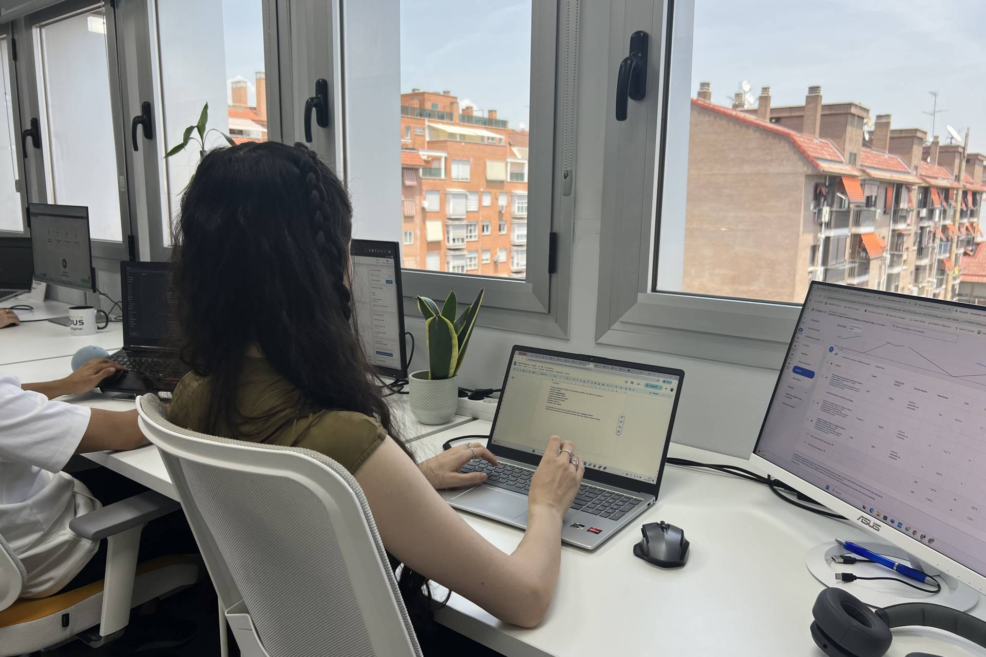 La agencia SEM en Madrid Nous presenta su nuevo look