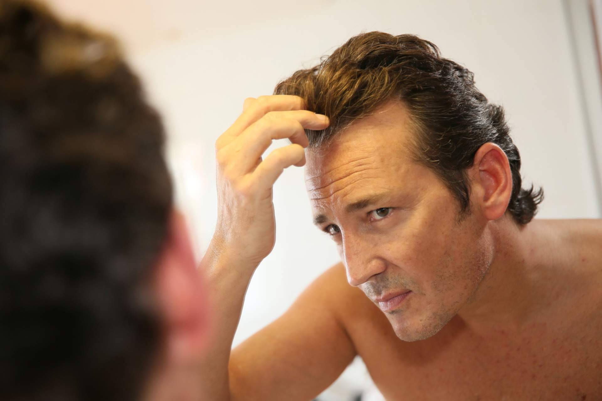 The Bey Black Wax, la cera anti canas que unifica tono y estilo de forma inmediata