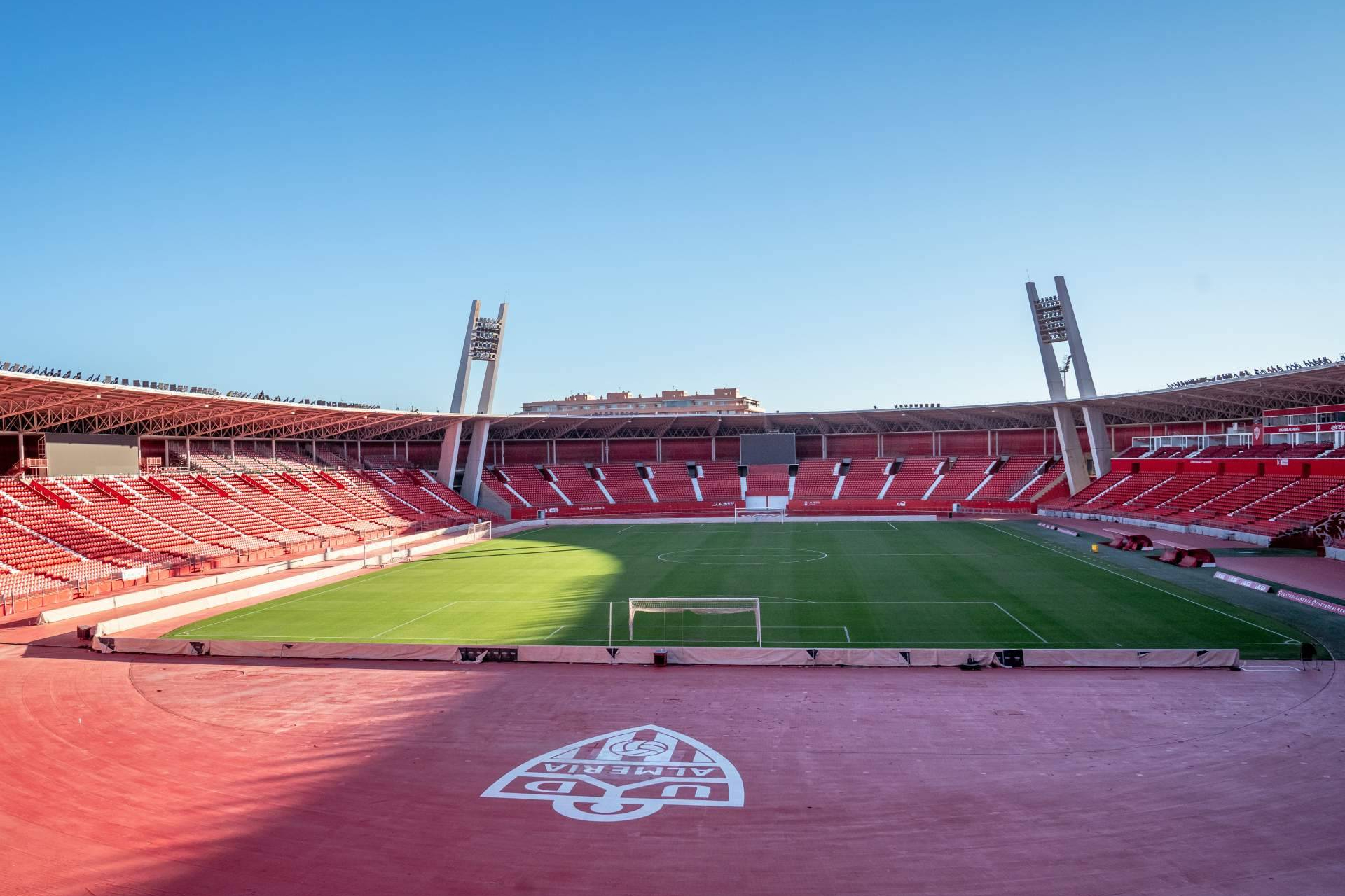 La U.D. Almería moderniza la gestión de accesos en su estadio con tecnologías SMARTair y CLIQ