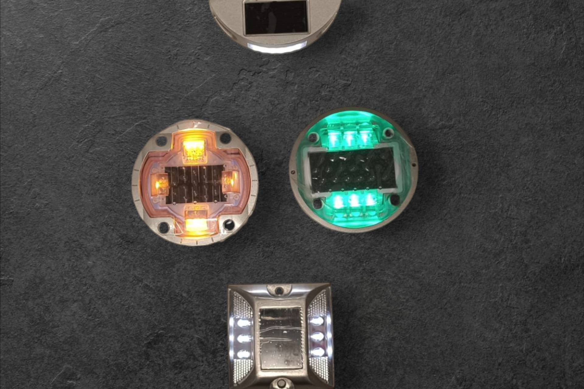 Abadecom Urban suministra captafaros solares LED resistentes para mejorar la seguridad vial